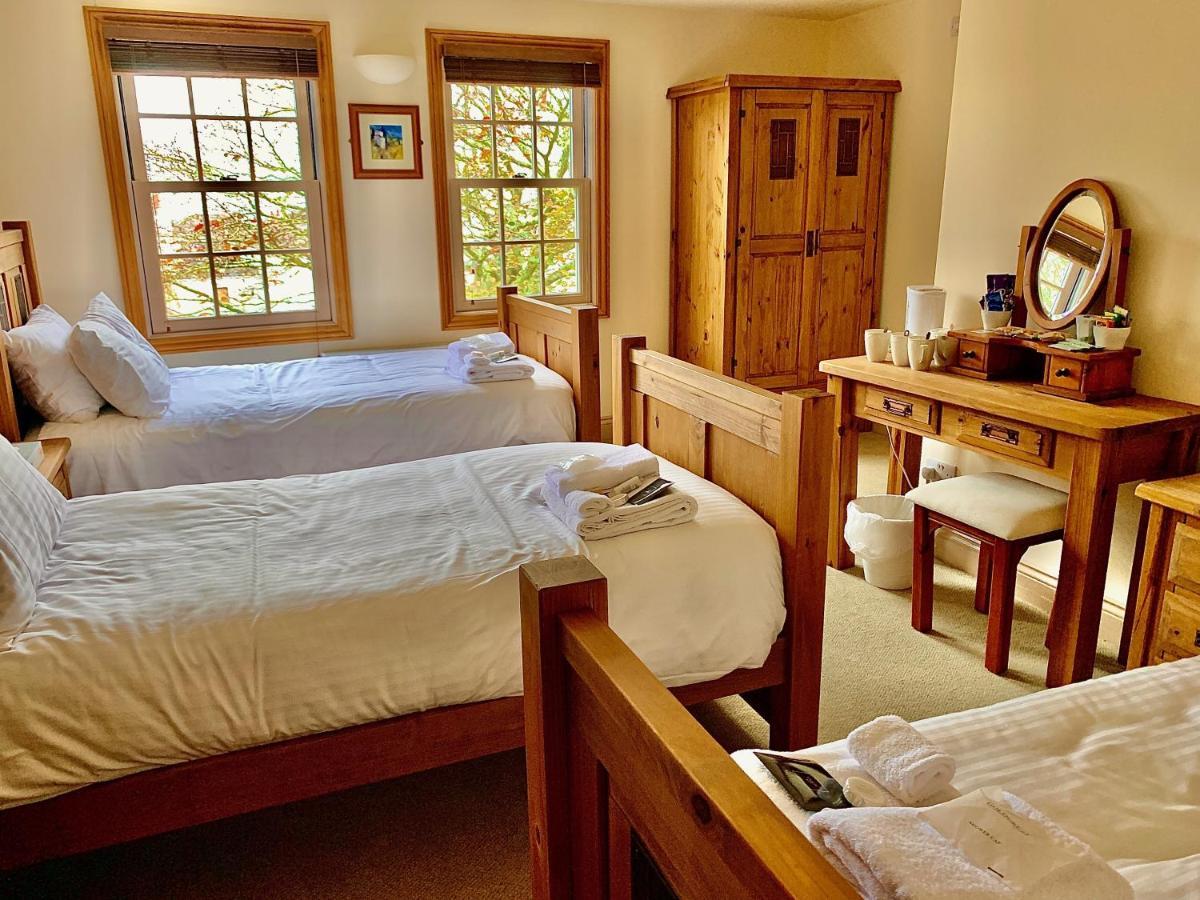 La Ville Hotel Braye Bagian luar foto